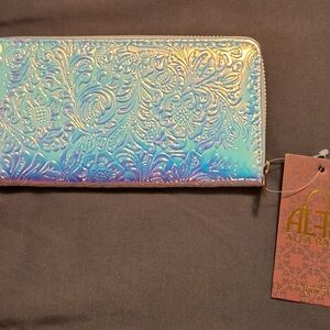 NWT ALBA Blue Iridescent Embossed Zip Wallet